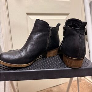 Lucky Brand Black Leather Ankle Booties